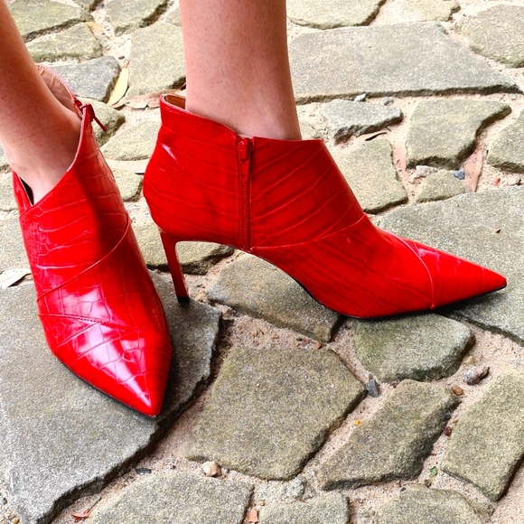 Zara Trafaluc Pointed Toe Red Watermelon Embossed Booties Heels Ankle Boots sz40 - Picture 2 of 16